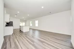 31035 Gayle Prairie Oaks St, Waller, TX 77484 - Photo 12