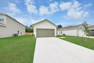 31035 Gayle Prairie Oaks St, Waller, TX 77484 - Photo 6