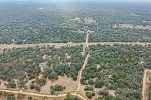 1089 County Rd 120, Hallettsville, TX 77964 - Photo 2