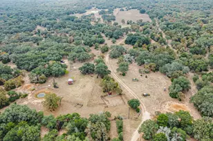 1089 County Rd 120, Hallettsville, TX 77964 - Photo 1