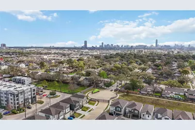 8104 Morning Melody Drive, Houston, TX 77063 - Photo 36