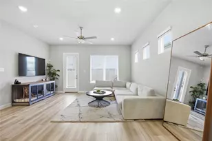 8104 Morning Melody Dr, Houston, TX 77063 - Photo 8