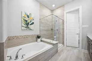 8104 Morning Melody Dr, Houston, TX 77063 - Photo 16