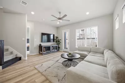 8104 Morning Melody Drive, Houston, TX 77063 - Photo 10