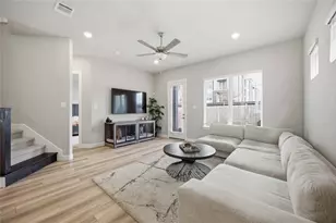 8104 Morning Melody Dr, Houston, TX 77063 - Photo 10