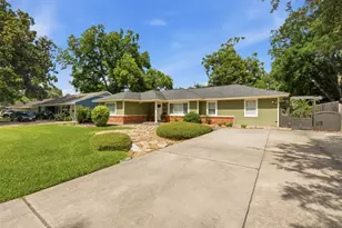 410 Kyle St, Sugar Land, TX 77478 - Photo 4