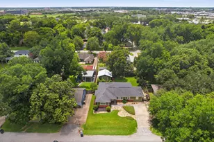 410 Kyle St, Sugar Land, TX 77478 - Photo 38