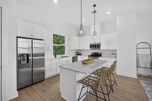 835 Rachel St, Houston, TX 77091 - Photo 2