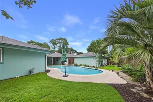 18591 Martinique Dr, Nassau Bay, TX 77058 - Photo 8