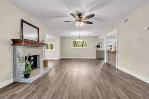 1810 N Red Cedar Cir, The Woodlands, TX 77380 - Photo 18