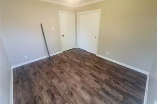 225 Sarlee Dr, La Marque, TX 77568 - Photo 10