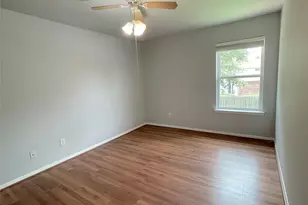 8919 Diamond Lake Ln, Houston, TX 77083 - Photo 8