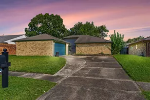 9731 Shell Rock Rd, La Porte, TX 77571 - Photo 2