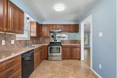 9731 Shell Rock Road, La Porte, TX 77571 - Photo 14