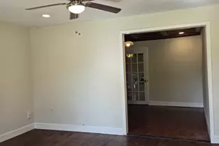 1014 N Arcola St, Angleton, TX 77515 - Photo 10