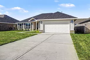 2 Keystone Ct, Angleton, TX 77515 - Photo 4