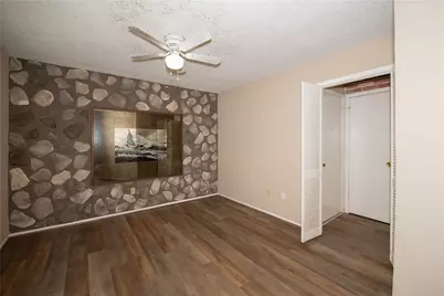 16774 Gleneagle Drive N, Conroe, TX 77385 - Photo 6