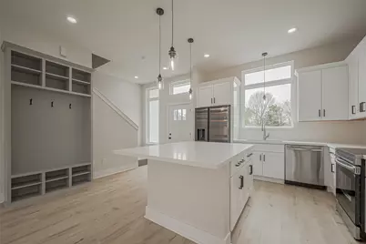 918 Saint Clair Street #B, Houston, TX 77088 - Photo 4