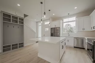 918 St Clair St, Houston, TX 77088 - Photo 4