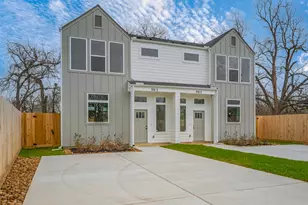918 St Clair St, Houston, TX 77088 - Photo 2