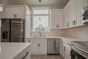918 St Clair St, Houston, TX 77088 - Photo 14