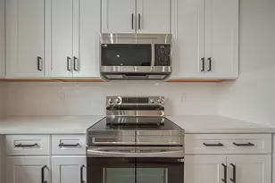 918 St Clair St, Houston, TX 77088 - Photo 16