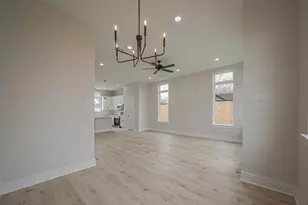 918 St Clair St, Houston, TX 77088 - Photo 12