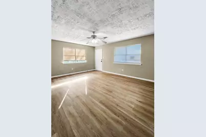 137 County Road 3431, Cleveland, TX 77327 - Photo 2