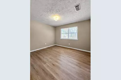 137 County Road 3431, Cleveland, TX 77327 - Photo 8