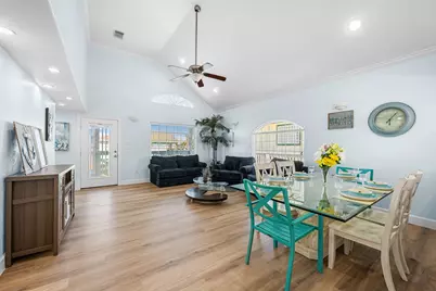 148 Howard Avenue, Surfside Beach, TX 77541 - Photo 6