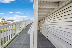 148 Howard Ave, Surfside Beach, TX 77541 - Photo 32