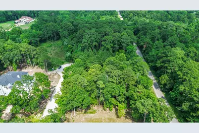 22 Majestic Falls Drive, Kingwood, TX 77339 - Photo 12