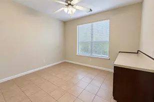 16719 Bending Creek Ln, Friendswood, TX 77546 - Photo 10