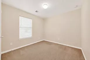 16535 Burnell Oaks Ln, Houston, TX 77090 - Photo 8
