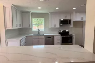 2227 Cherry Bend Dr, Houston, TX 77077 - Photo 4