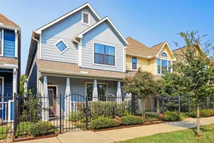 213 W 26th St, Houston, TX 77008 - Photo 2