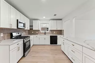 1210 Lynn Ln, Humble, TX 77338 - Photo 8