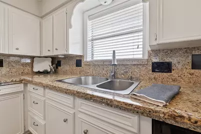 2026 Point Clear Court, Missouri City, TX 77459 - Photo 18