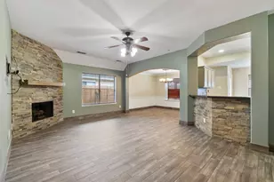 10638 Desert Springs Cir, Houston, TX 77095 - Photo 4