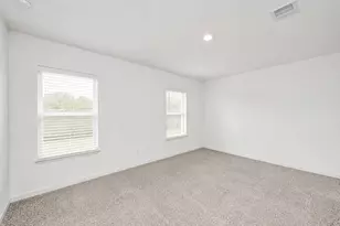9810 Palm Royal Dr, Baytown, TX 77521 - Photo 10