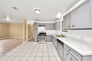 8830 Laura Koppe Rd, Houston, TX 77078 - Photo 6