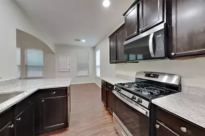 9525 E Woodmark, Conroe, TX 77304 - Photo 4