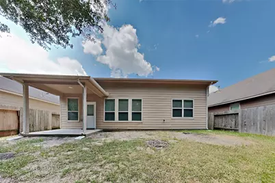 9525 E Woodmark, Conroe, TX 77304 - Photo 18