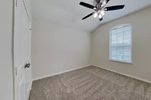 9525 E Woodmark, Conroe, TX 77304 - Photo 14