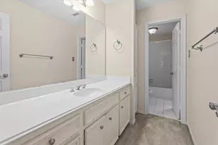 5038 Huntwick Parc Ct, Houston, TX 77069 - Photo 32