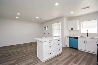 514 Peach Spring Drive, Houston, TX 77037 - Photo 8