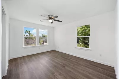 1056 North Ln #A, Houston, TX 77088 - Photo 12