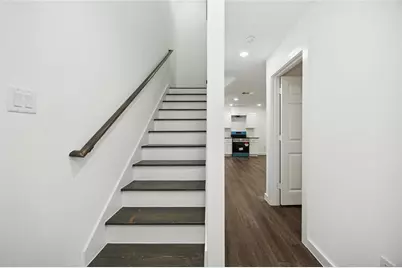 1056 North Ln #A, Houston, TX 77088 - Photo 10