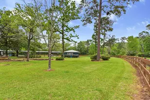 1310 Golden Bear Ln, Kingwood, TX 77339 - Photo 40