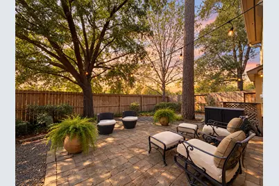 55 Cobble Gate Place, The Woodlands, TX 77381 - Photo 2